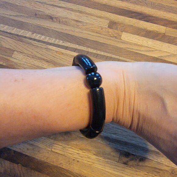 Meghan Browne Style Harry Black Chunky Stretch Bracelet - Picture 4 of 9